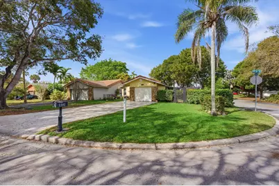 1592 NW 93rd Terrace, Coral Springs, FL 33071 - Photo 2