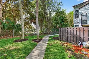 22380 Pineapple Walk Dr, Boca Raton, FL 33433 - Photo 4