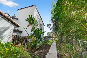 22380 Pineapple Walk Dr, Boca Raton, FL 33433 - Photo 10