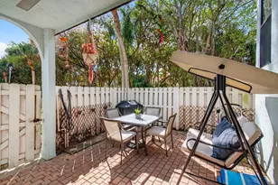 22380 Pineapple Walk Dr, Boca Raton, FL 33433 - Photo 8