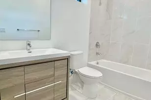 4110 N Oak Pl, Davie, FL 33314 - Photo 6