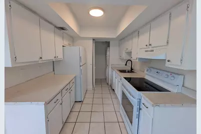 5702 NW 22nd Court #28-b, Lauderhill, FL 33313 - Photo 10