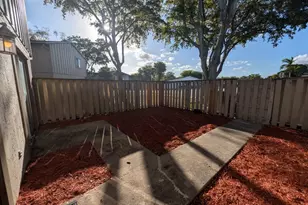5702 NW 22nd Ct, Lauderhill, FL 33313 - Photo 2