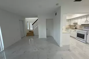 5702 NW 22nd Ct, Lauderhill, FL 33313 - Photo 14