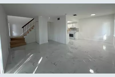 5702 NW 22nd Court #28-b, Lauderhill, FL 33313 - Photo 4