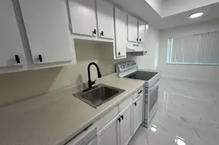 5702 NW 22nd Ct, Lauderhill, FL 33313 - Photo 10