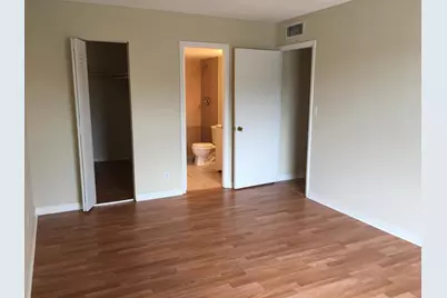 409 Executive Center Drive #208, West Palm Beach, FL 33401 - Photo 8