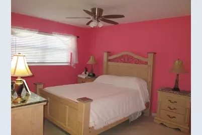 2731 W Barkley Dr Drive W #B, West Palm Beach, FL 33415 - Photo 4