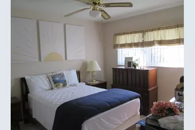 2731 W Barkley Dr Drive W #B, West Palm Beach, FL 33415 - Photo 2