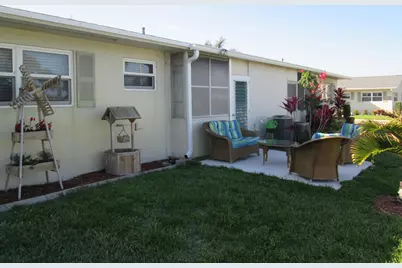 2731 W Barkley Dr Drive W #B, West Palm Beach, FL 33415 - Photo 12