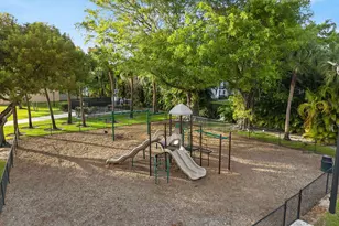 10210 Breezeway Pl, Boca Raton, FL 33428 - Photo 40