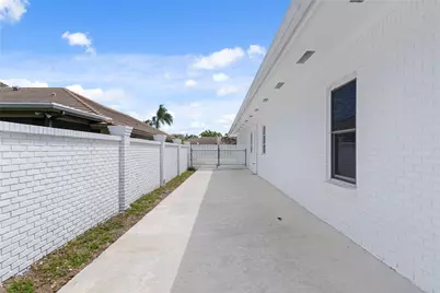 9010 Gardens Glen Circle, Palm Beach Gardens, FL 33418 - Photo 48