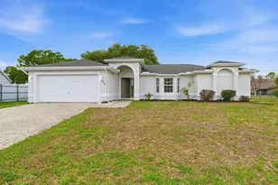 2316 SW Abalon Cir, Port Saint Lucie, FL 34953 - Photo 2