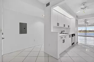 13255 SW 16th Ct, Pembroke Pines, FL 33027 - Photo 6