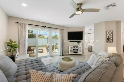 7097 Crescent Creek Lane, Coconut Creek, FL 33073 - Photo 4