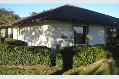 1619 Laurel Leaf Lane, Fort Pierce, FL 34950 - Photo 2