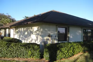 1619 Laurel Leaf Ln, Fort Pierce, FL 34950 - Photo 2