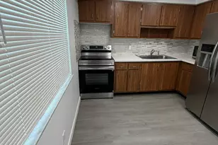 23 SE 12th St, Dania Beach, FL 33004 - Photo 6