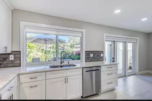 11433 Shady Ln, North Palm Beach, FL 33408 - Photo 10