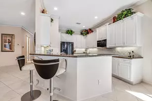 7775 Ocean Sunset Dr, Lake Worth, FL 33467 - Photo 6