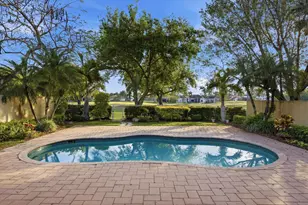 2466 Bay Isle Ct, Weston, FL 33327 - Photo 4