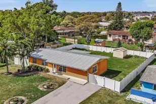 848 SE 3rd St, Belle Glade, FL 33430 - Photo 6