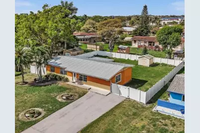 848 SE 3rd Street, Belle Glade, FL 33430 - Photo 6