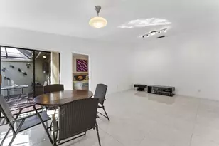 153 Meadows Dr, Boynton Beach, FL 33436 - Photo 10