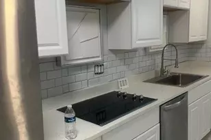 636 Meridian Ave, Miami Beach, FL 33139 - Photo 1