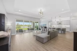 10639 Vineyard Dr, Port Saint Lucie, FL 34987 - Photo 6