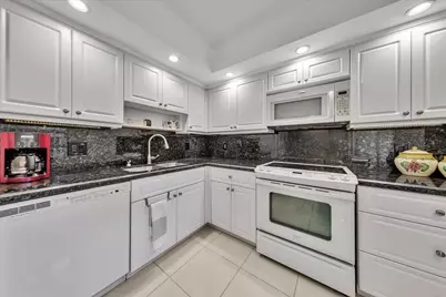 804 Cypress Grove Lane #302, Pompano Beach, FL 33069 - Photo 6