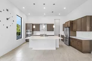 12035 N Baypoint Cir, Parkland, FL 33076 - Photo 10