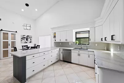 8505 NW 77th Street, Tamarac, FL 33321 - Photo 14