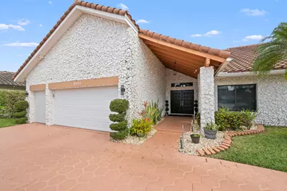 8505 NW 77th Street, Tamarac, FL 33321 - Photo 2