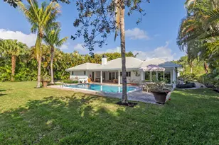 2720 Cardinal Cir, Gulf Stream, FL 33483 - Photo 26