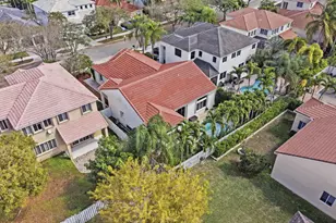 1294 Camellia Cir, Weston, FL 33326 - Photo 4