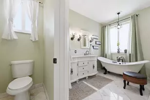 1294 Camellia Cir, Weston, FL 33326 - Photo 20