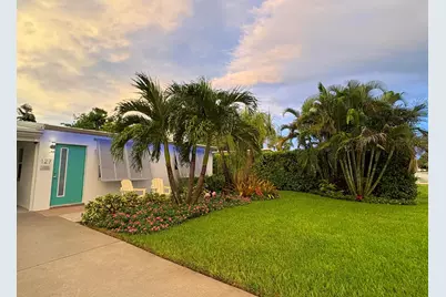 127 SW 10th Avenue, Boynton Beach, FL 33435 - Photo 6