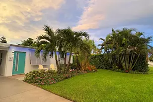 127 SW 10th Ave, Boynton Beach, FL 33435 - Photo 6
