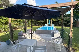 127 SW 10th Ave, Boynton Beach, FL 33435 - Photo 2