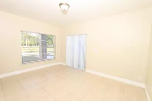 4916 Silver Oak Dr, Fort Pierce, FL 34982 - Photo 10