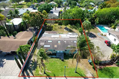 1056 NE 34th Court, Oakland Park, FL 33334 - Photo 4