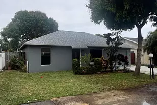 14539 Wood Pine Dr, Delray Beach, FL 33445 - Photo 4
