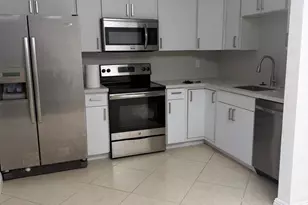 110 Cypress Club Dr, Pompano Beach, FL 33060 - Photo 16