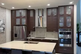 8810 NW 155th Ter, Miami Lakes, FL 33018 - Photo 6