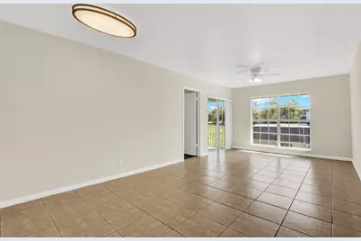 10249 N Military Trail #Apt 201, Palm Beach Gardens, FL 33410 - Photo 6