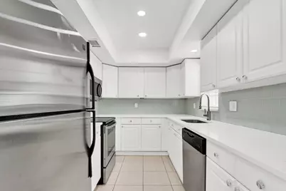 10249 N Military Trail #Apt 201, Palm Beach Gardens, FL 33410 - Photo 2