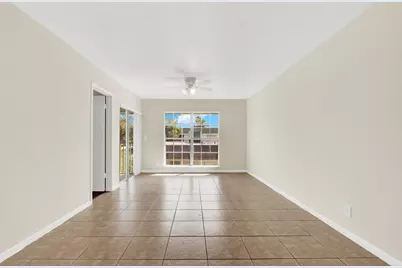 10249 N Military Trail #Apt 201, Palm Beach Gardens, FL 33410 - Photo 6