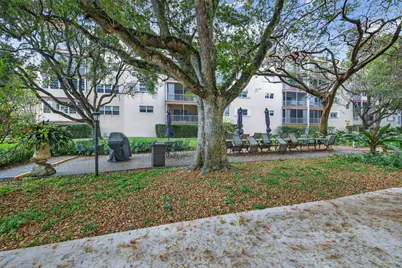 6731 Cypress Road #402, Plantation, FL 33317 - Photo 4