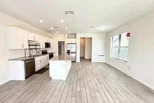 2800 Troubadour St, Palm Springs, FL 33406 - Photo 10